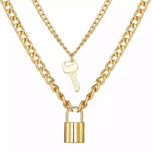 Trendy Lock and Key Layered Necklace - Gold